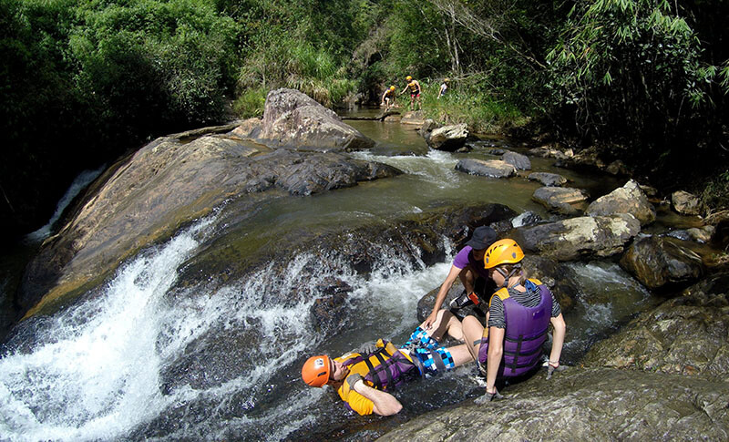 Wycieczka po wodospadach - canyoning - wietnam