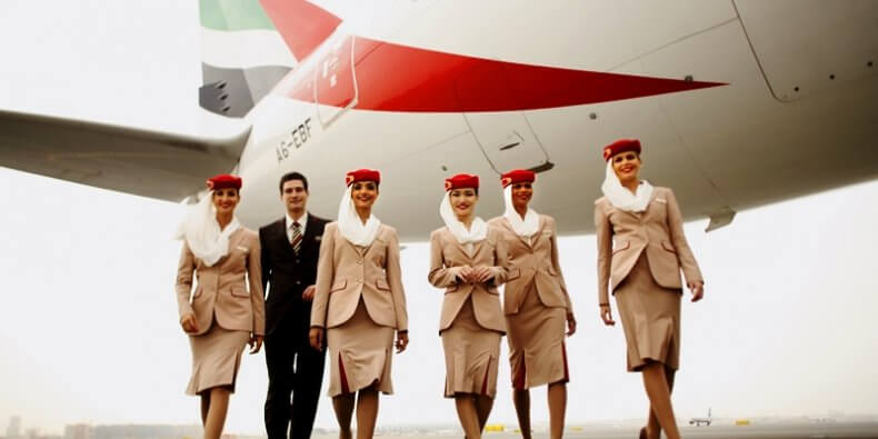 Załoga Emirates - stewardesy
