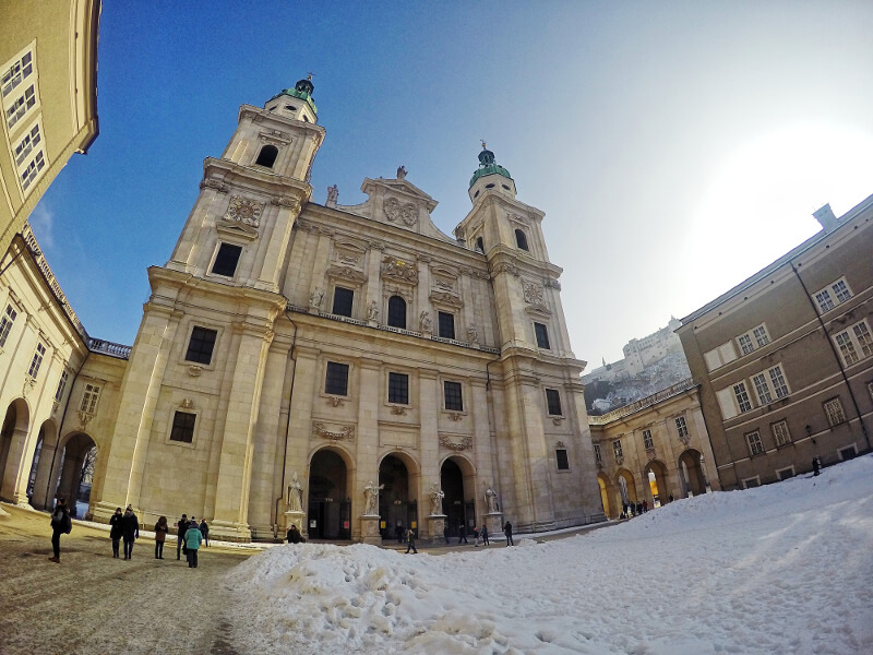 Katedra od frontu - zwiedzanie Salzburga