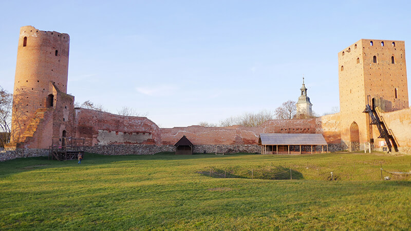 Patio ruin zamku w Czersku