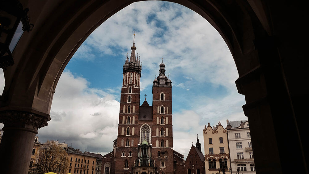 Widok na Bazylikę mariacką w Krakowie